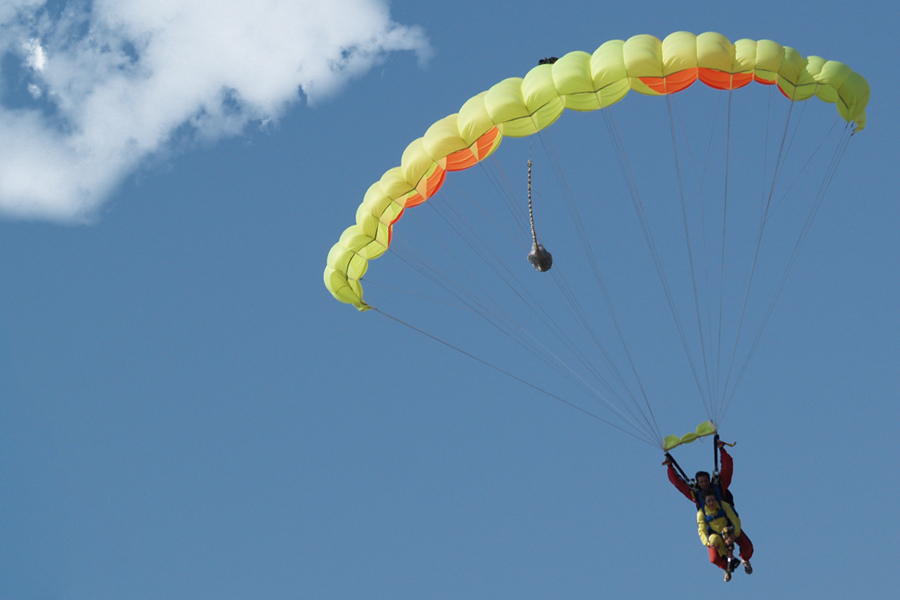 Aventure parachutisme sauter en parachute